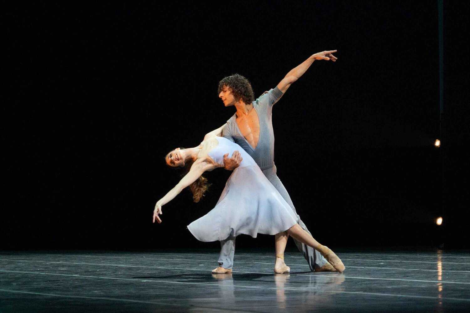 Τα Μπαλέτα Béjart της Λωζάνης τιμούν τον Μίκη Θεοδωράκη