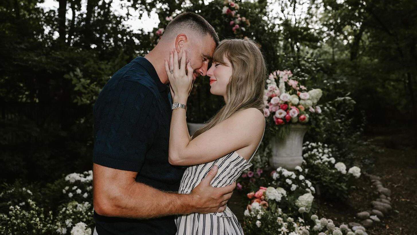 Ο Travis Kelce έκλαψε όταν έκανε πρόταση γάμου στην Taylor Swift