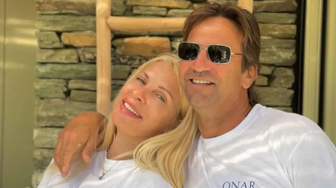 Ελένη Μενεγάκη: Με τον Ματέο για ψαράκι στη Χαλκίδα!