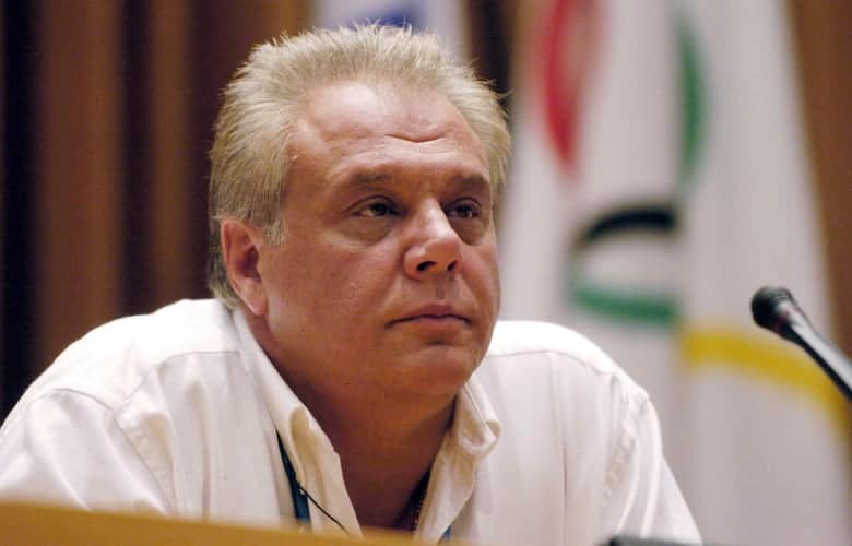 Πύρρος Δήμας: Ο προπονητής του, Χρήστος Ιακώβου, τον υπερασπίζεται – «Η κίνηση ήταν για καλό σκοπό, όχι για χρήματα»