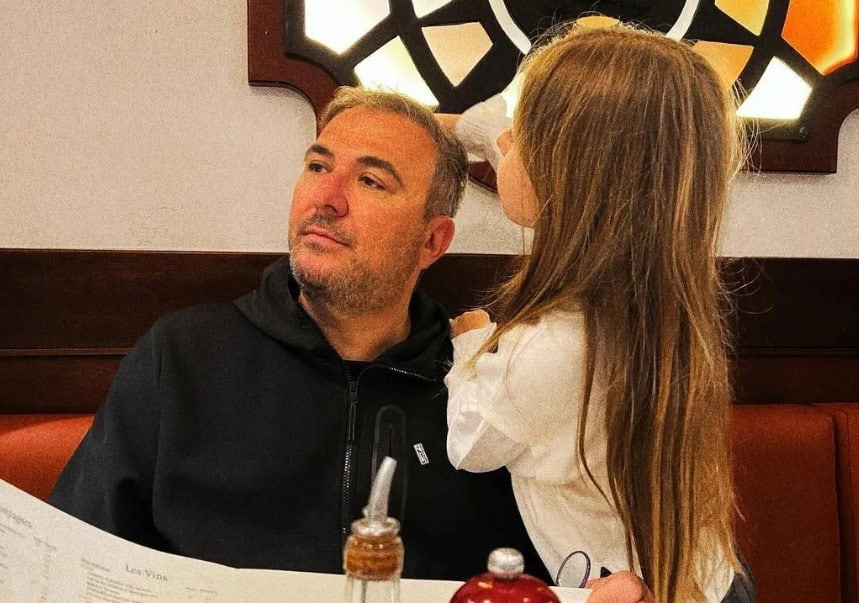 Αντώνης Ρέμος: Η συγκινητική εξομολόγηση για την κόρη του-«Είναι  ο μόνος άνθρωπος για τον οποίο μπαίνω μπροστά στον θάνατο»