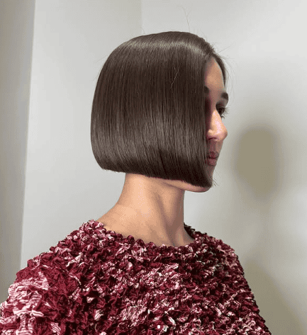 8 ιδέες για γεωμετρικό καρέ και πώς να πετύχετε το sleek look των ’60s σήμερα. Σε ποιες ταιριάζει και πως το χτενίζετε!