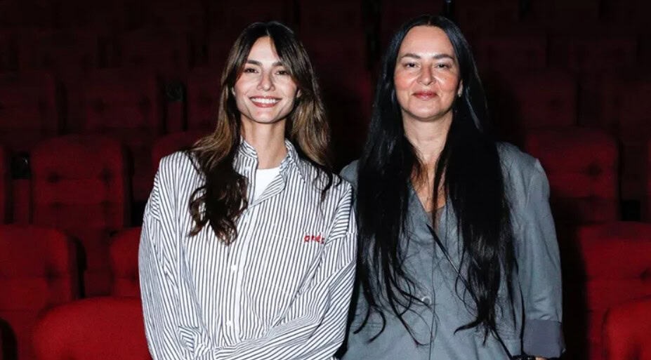 Η αποκάλυψη της Ζενεβιέβ για τον γάμο της Παπαγεωργίου: «Ανησυχώ μήπως και δεν μας καλέσει»