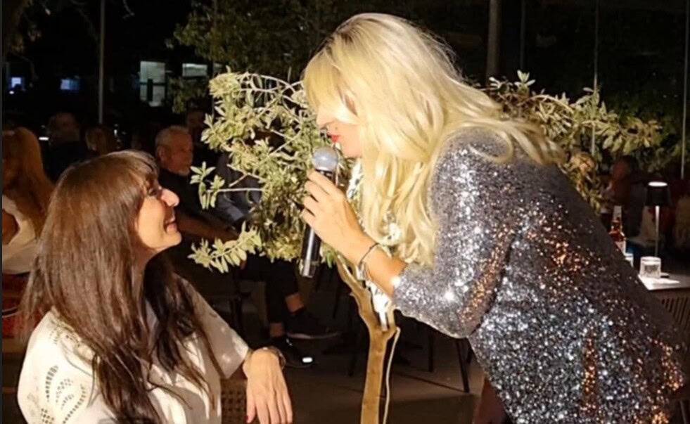 Αποκλειστικό! Δήμητρα Αιγινίτη: Η Σταρ Ελλάς 1998 σε μια σπάνια εμφάνιση μετά από καιρό (ΒΙΝΤΕΟ)