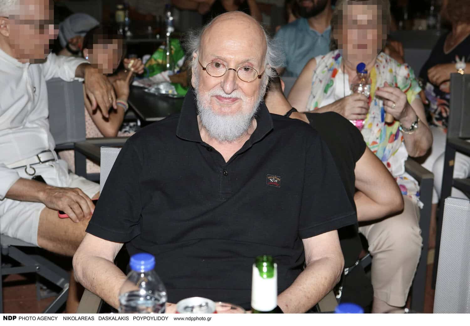 Διονύσης Σαββόπουλος: Ο «Νιόνιος»… πέταξε για τη «Συννεφούλα του»