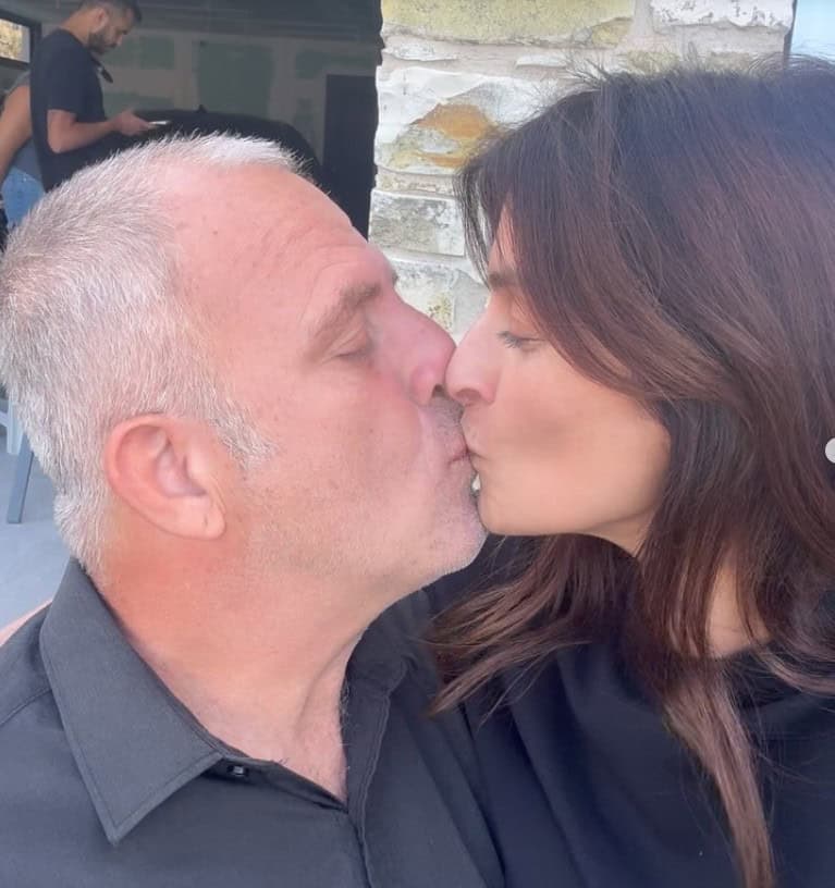 Αντιγόνη Κουλουκάκου: Τέλος από τη «Γη της ελιάς», το φιλί με τον Τσαρούχα στο στόμα