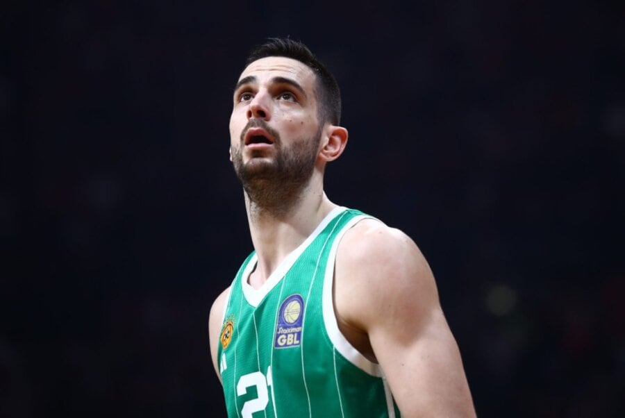 Ιωάννης Παπαπέτρου: Ο πρώην παίκτης του Παναθηναϊκού παντρεύτηκε αθόρυβα τη Ναυσικά του (ΦΩΤΟ)