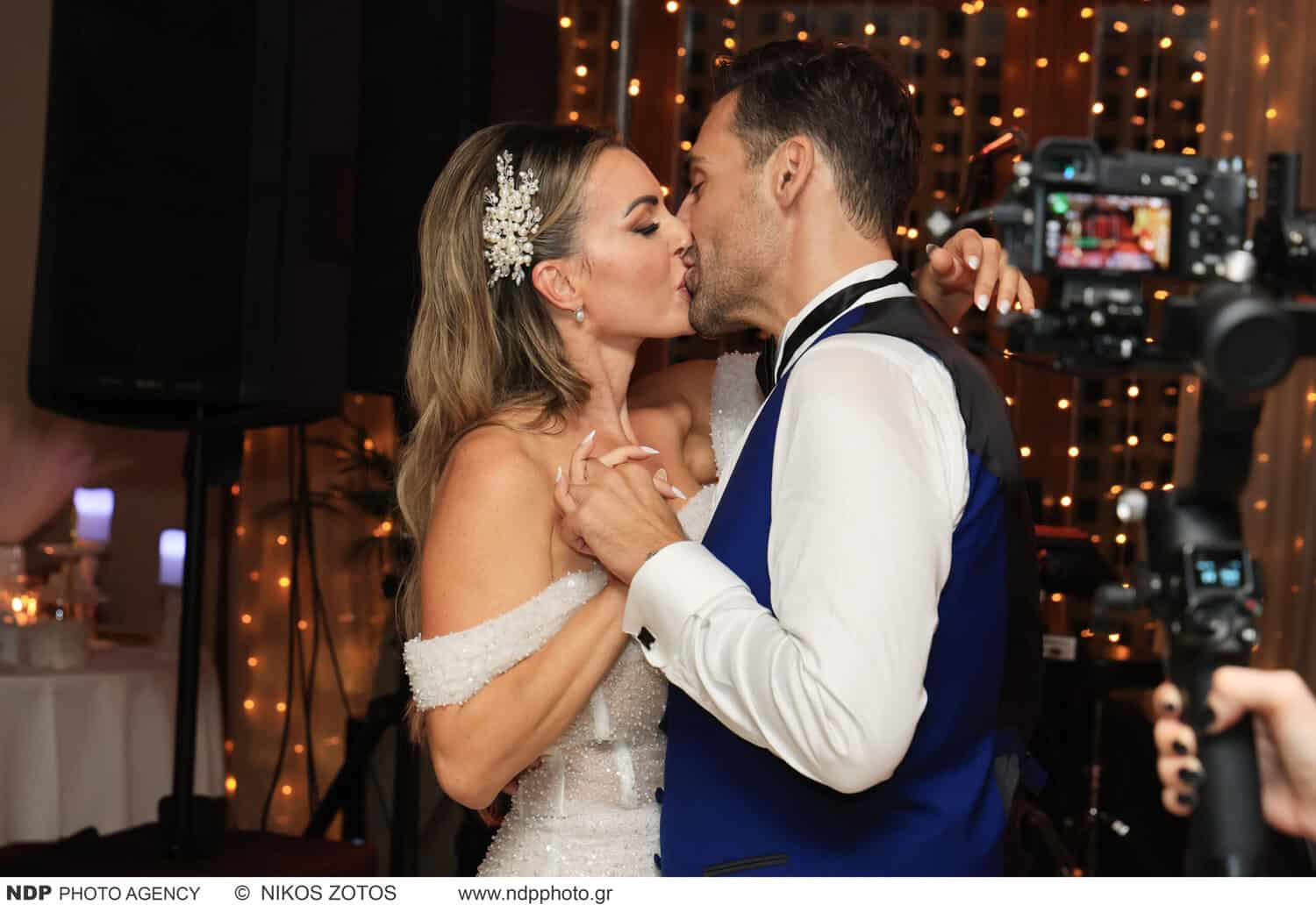 Αλέξανδρος Νότας: Ο λαμπερός γάμος με την καλλονή σύζυγό του στη Βούλα (photos)