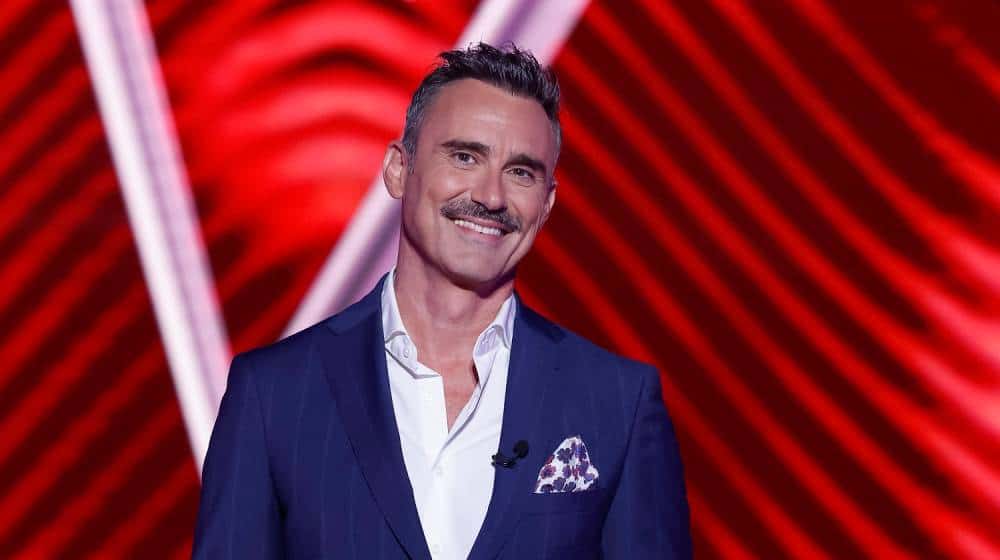 Ανατροπή στη prime time: Το “Voice” πήρε το μικρόφωνο και τους… πάτησε όλους!