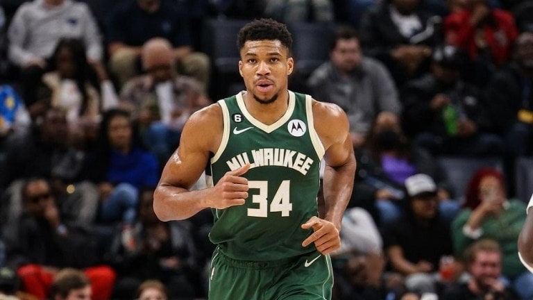 Εξοργισμένος ο Γιάννης Αντετοκούνμπο: «Μην ανεβάσετε ξανά τα παιδιά μου. Φτάνει!»