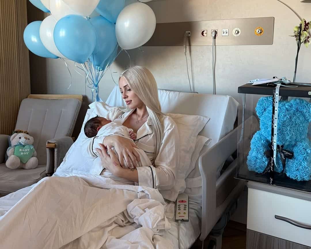 Άννα Θεοδωρίδη: «Ζούμε την πιο όμορφη περίοδο της ζωής μας» – «Ο Light είναι φανταστικός μπαμπάς»