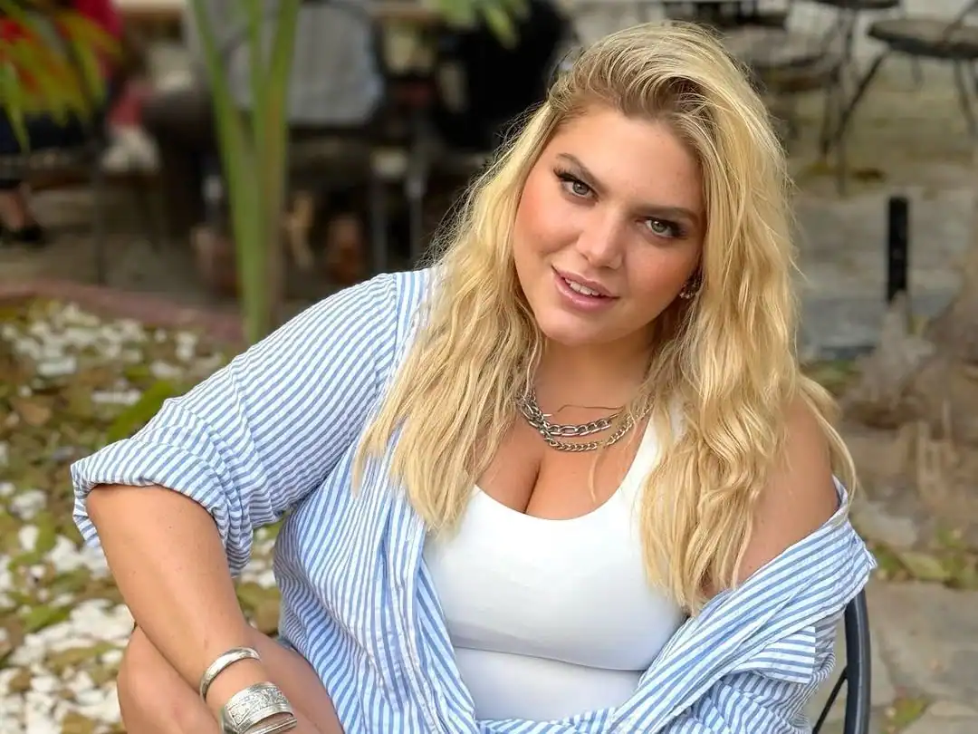 Δανάη Μπάρκα: Νέο χρώμα στα μαλλιά, νέα διάθεση – Δείτε τη μεγάλη αλλαγή