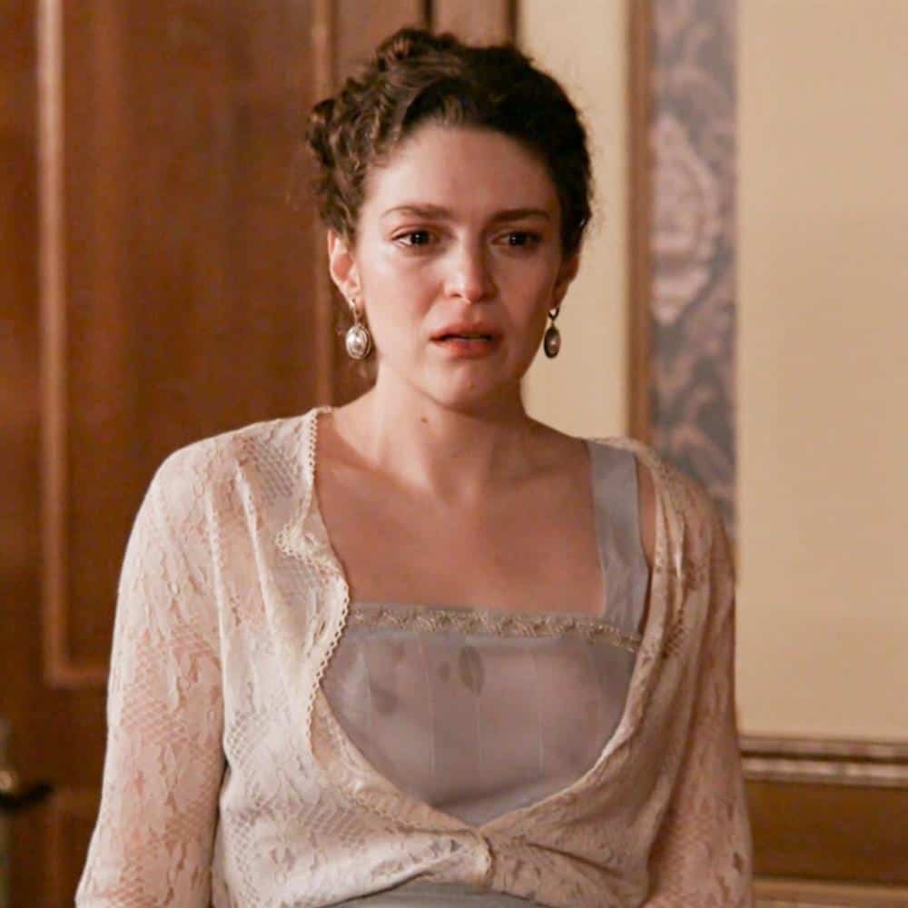 «Grand Hotel»: Η Αλίκη στα χέρια της Αστυνομίας – Η αδελφή της τη στέλνει στη φυλακή