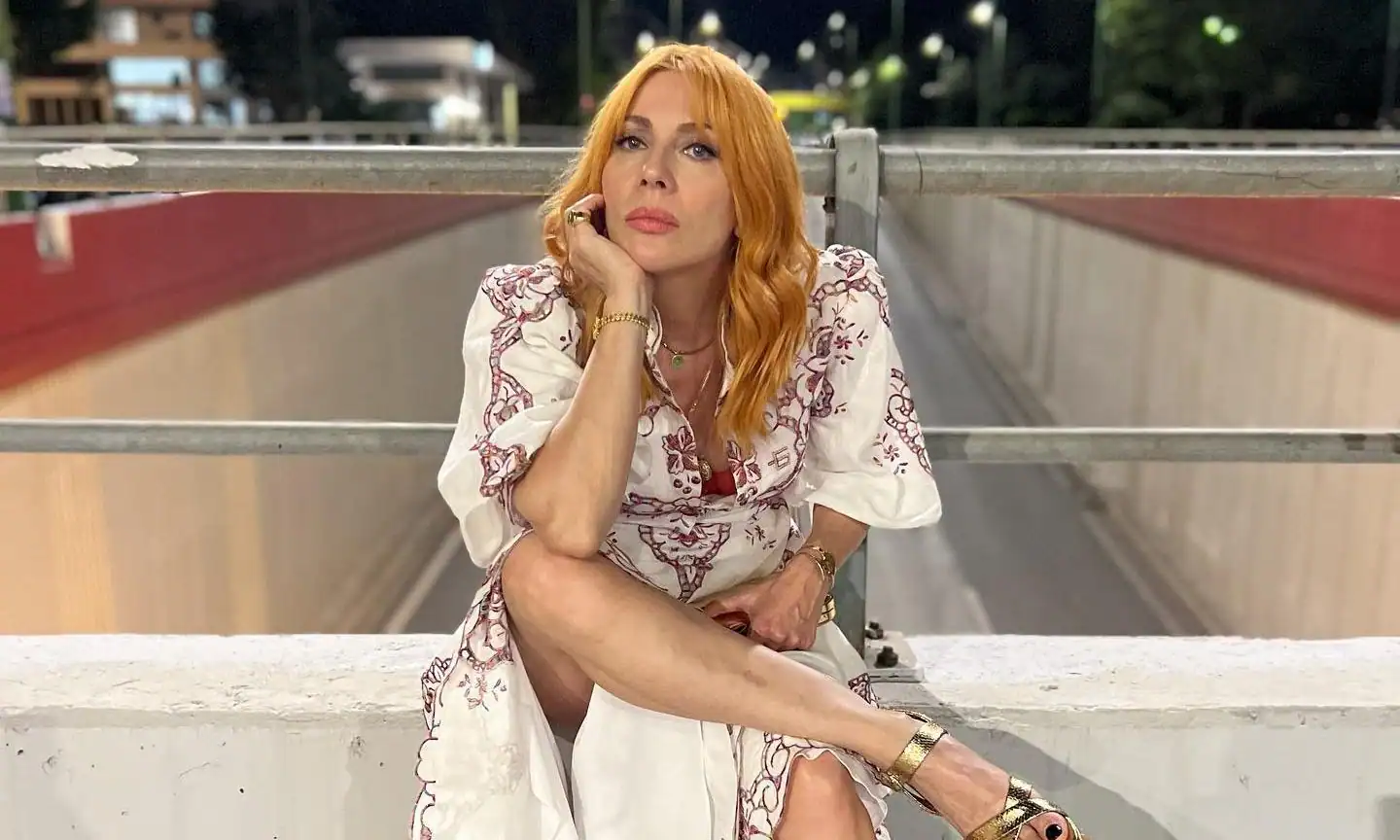 Σμαράγδα Καρύδη: «Το reunion του “Παρά πέντε” δεν θα θυμίζει “Φιλαράκια” – θα είναι ακόμα καλύτερο»