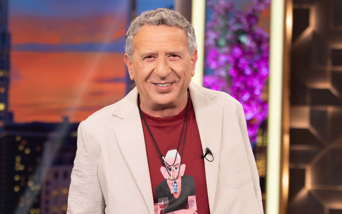 Κώστας Κόκλας: «Μου αρέσει να κάνω παρέα με κορίτσια» – Αποκαλύπτει τι ψάχνει σήμερα στη ζωή του