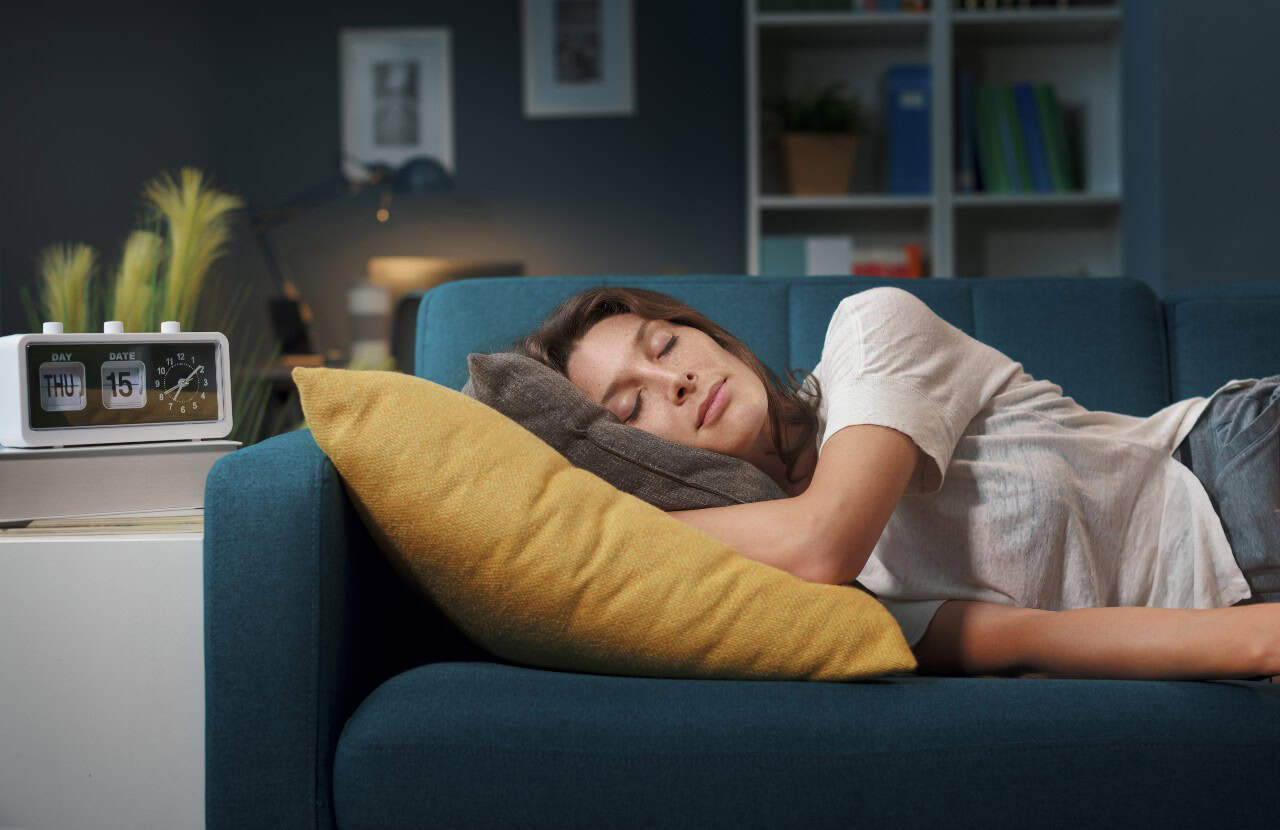 Power nap: Ο σύντομος ύπνος που ανανεώνει σώμα και μυαλό σε μόλις 15 λεπτά