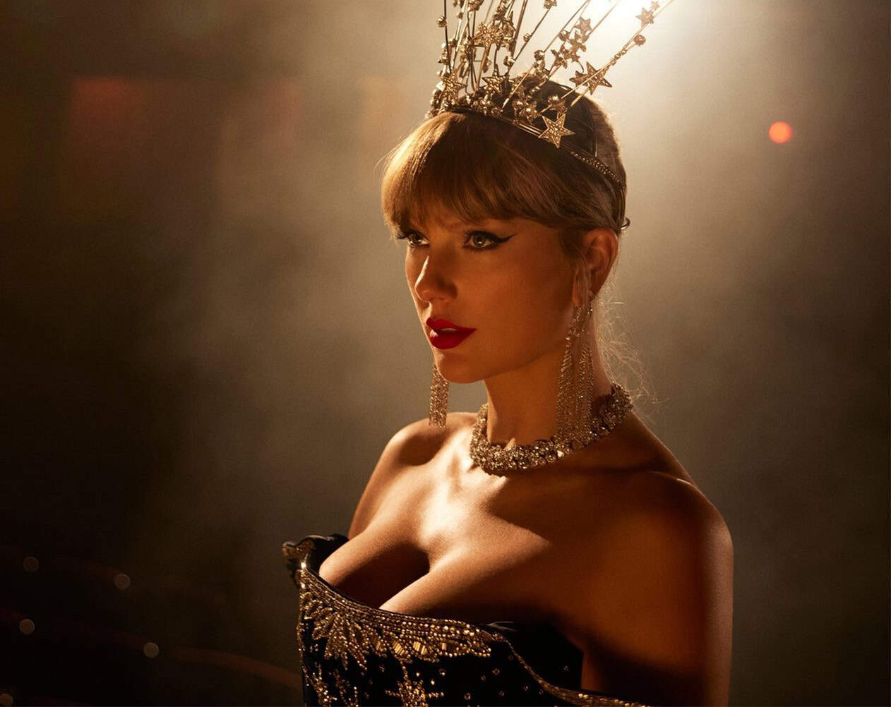 Τέιλορ Σουίφτ: Λάμπει ξανά με Celia Kritharioti στο νέο της άλμπουμ!