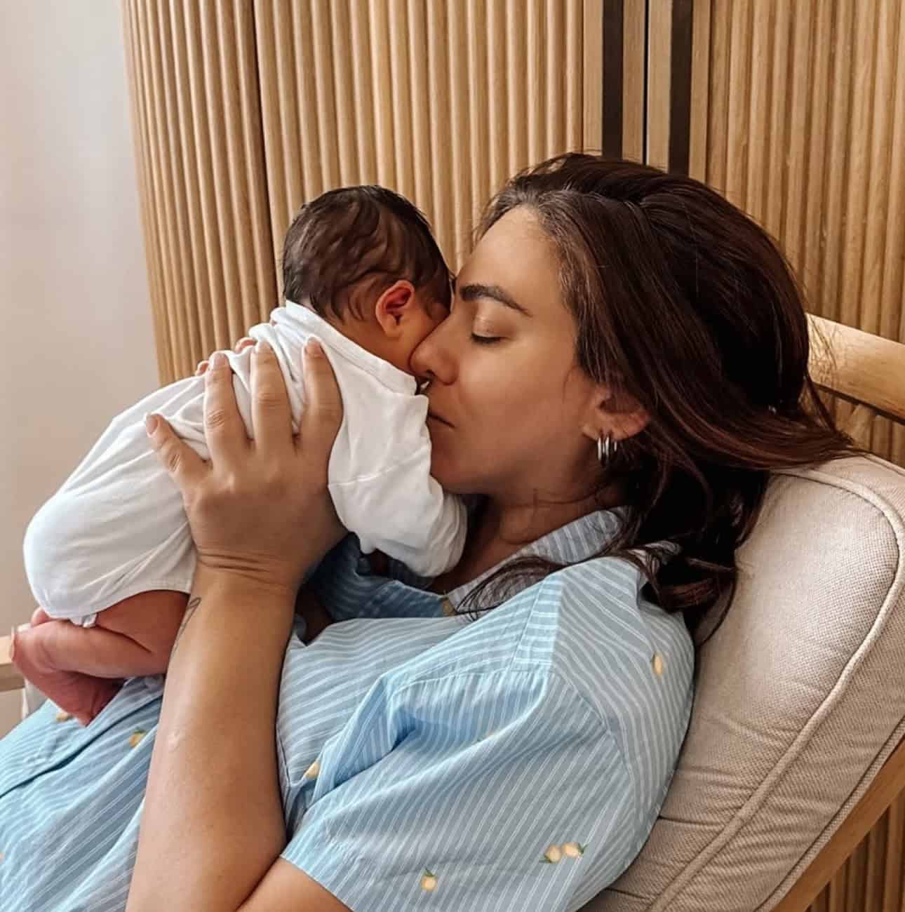 Ευρυδίκη Βαλαβάνη: «Είμαι χαζομαμά! Το μωρό μου είναι η απόλυτη ευτυχία της ζωής μου»
