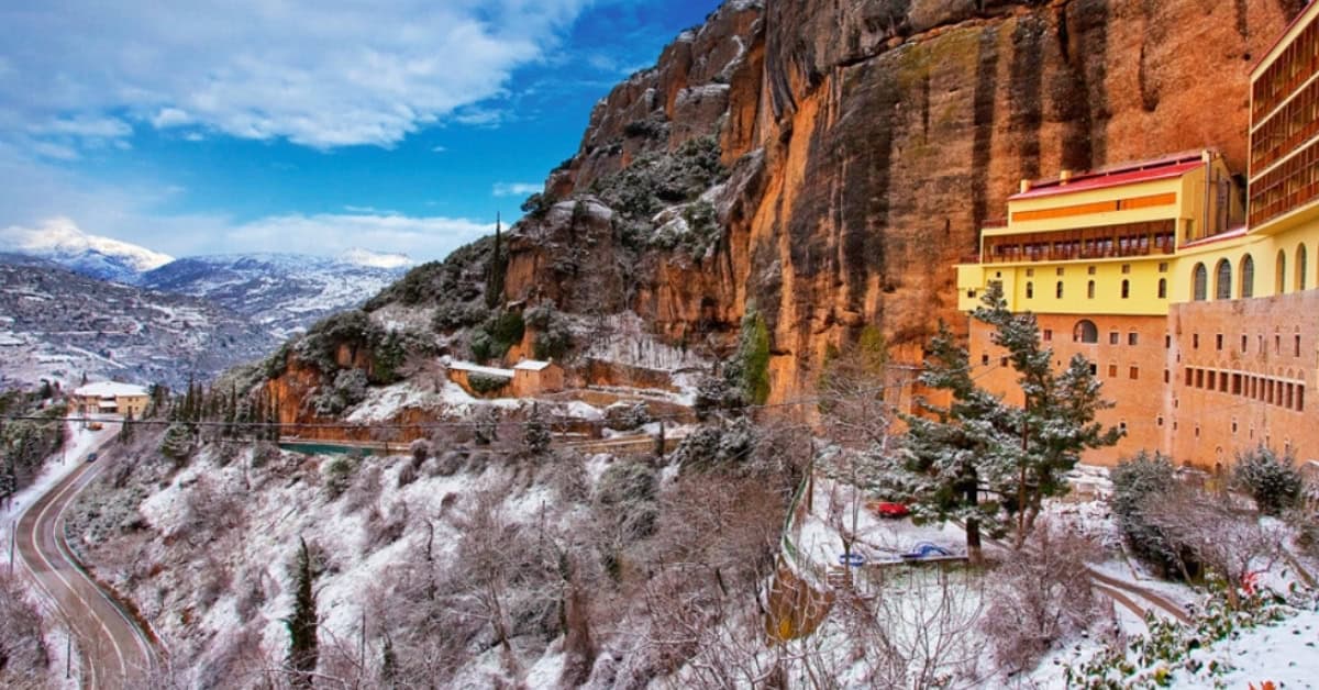 Όταν η φύση ντύνεται χρυσή: Οι καλύτεροι φθινοπωρινοί προορισμοί κοντά στην Αθήνα