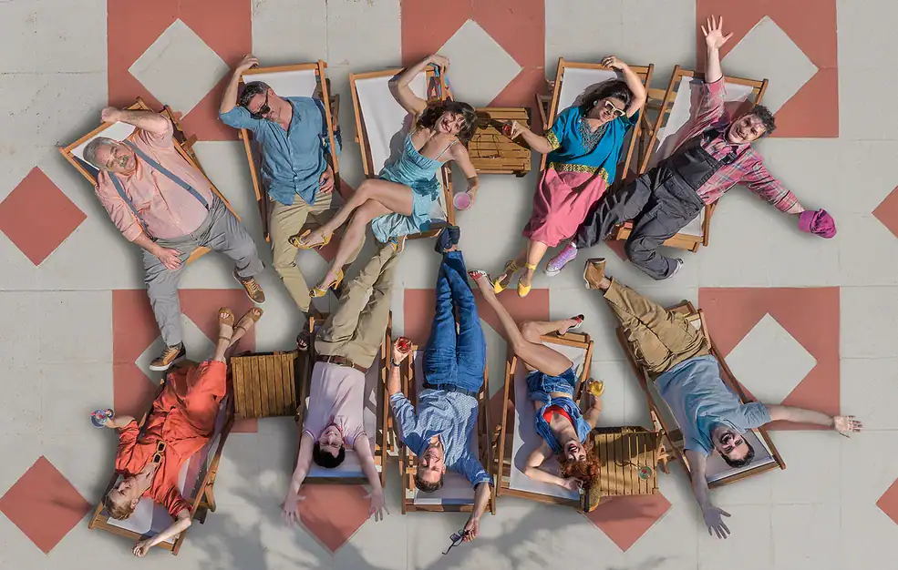 «Hotel Elvira»: Ενθουσίασε τα social η νέα σειρά του MEGA