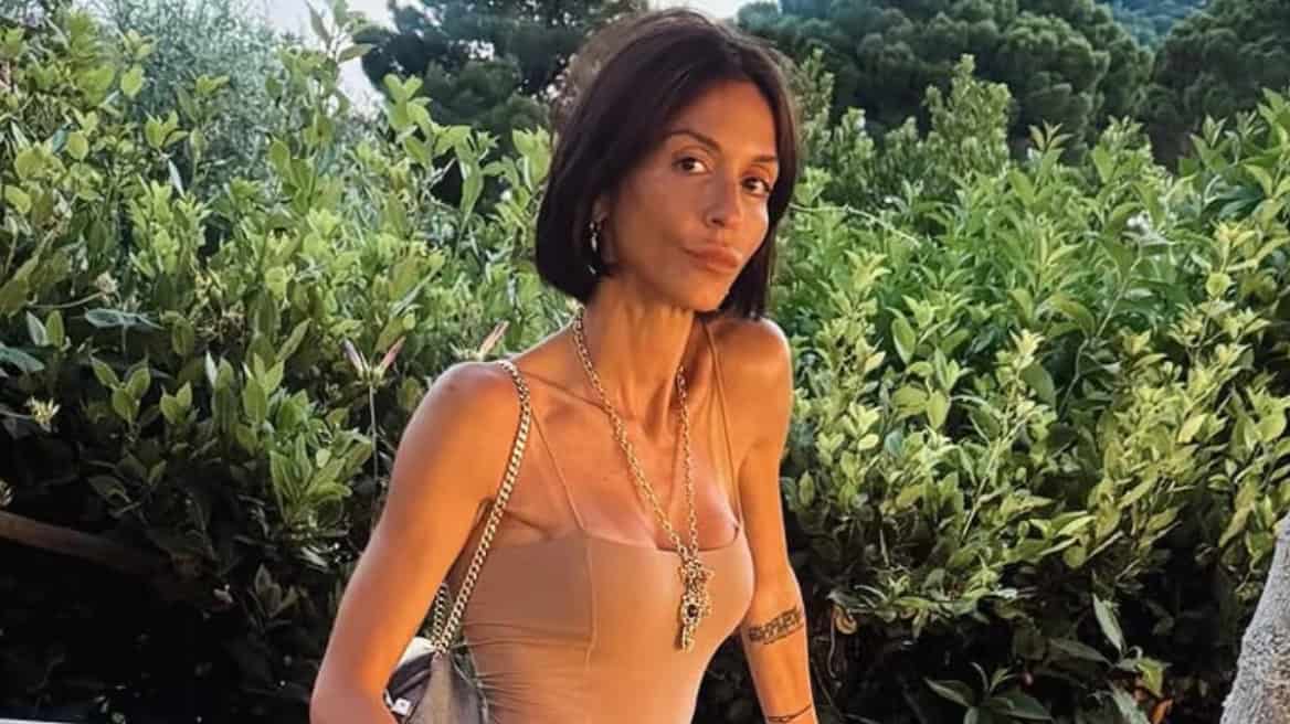 Single και ευτυχισμένη: Η καθημερινότητα της Σοφίας Καρβέλα