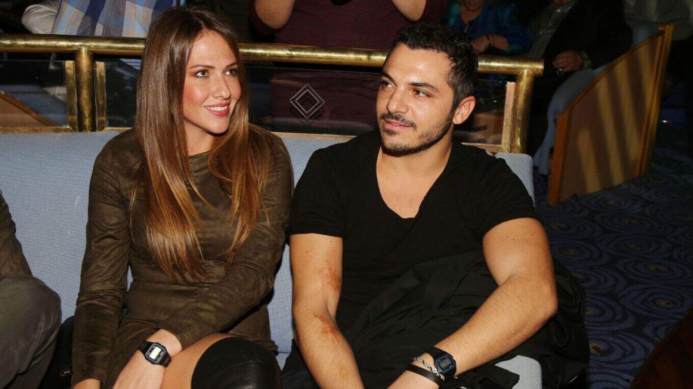 Κώστας Δόξας: Μήνυση στην πρώην σύζυγό του επειδή η κόρη τους κυκλοφορούσε χωρίς κράνος. Συνελήφθη η Μαρία Δεληθανάση