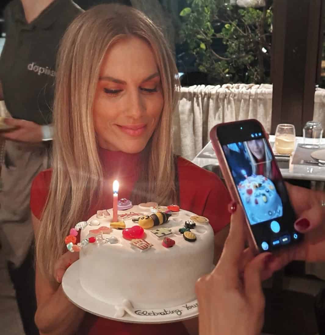 Ντορέττα Παπαδημητρίου: Έτσι γιόρτασε τα γενέθλιά της – Δείτε το φωτογραφικό άλμπουμ