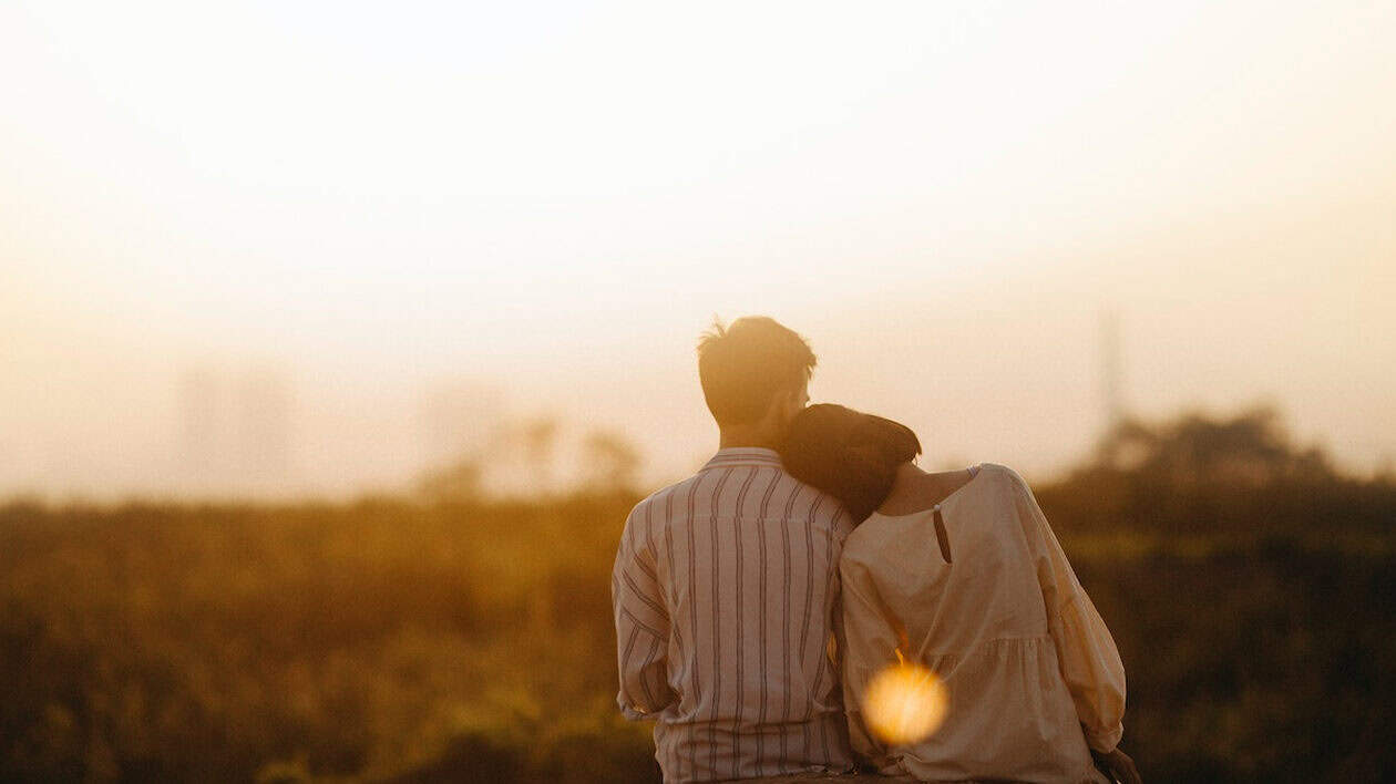 Ο κανόνας των 10 Λεπτών που αναζωπυρώνει την οικειότητα στη σχέση σου