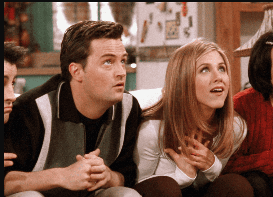 Τζένιφερ Άνιστον. Συγκινημένη μίλήσε για τον θάνατο του Μάθιου Πέρι: “Χωρίς αυτόν δεν υπάρχουν Friends”