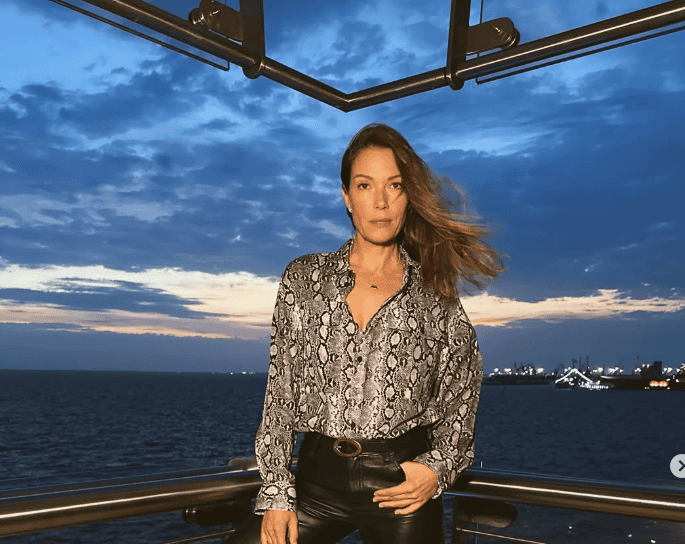 Βίκυ Καγιά: Αυτά τα παπούτσια της είναι must για το φθινόπωρο του 2025!