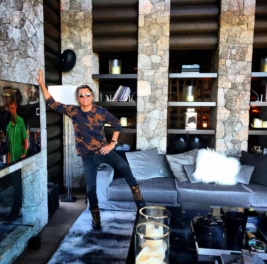 Έλληνες celebrities: Τα cozy καταφύγιά τους που θα ήθελες να γίνουν η δική σου χειμερινή απόδραση