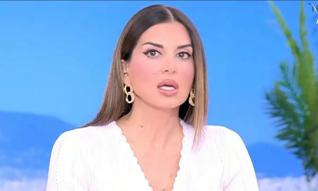 Σταματίνα Τσιμτσιλή: «Μου έγραφαν “μην διαφημίζεις την πίστη στα social media”, διαφωνώ»