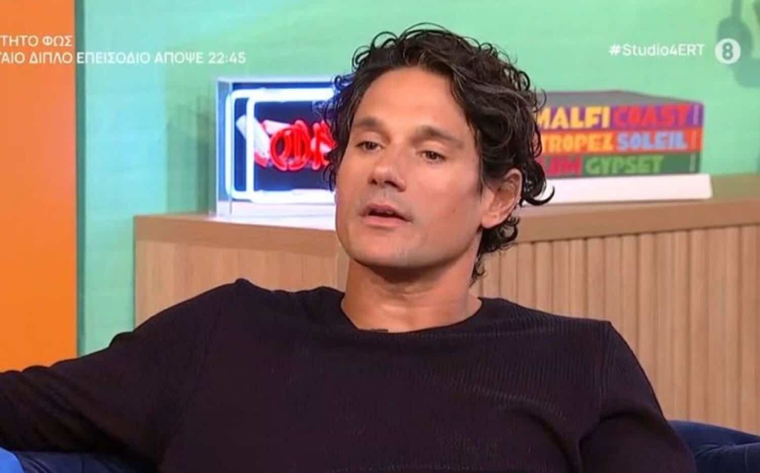 Πάνος Βλάχος: «Η Αμερική με προσγείωσε» – «Η τέχνη υπάρχει για να μας θυμίζει ποιοι είμαστε»