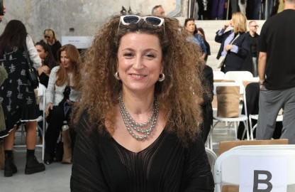 Κατερίνα Βρανά: «Δεν με ενοχλεί ο όρος ανάπηρη» – «Παλιά που ήμουν μη ανάπηρη, έκανα πάλι 3 παραστάσεις»