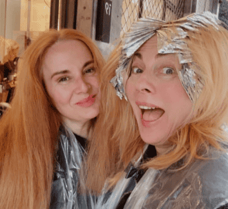 Καρύδη-Λάμπρη: Η μεταμόρφωσή τους σε  «Ντάλια» και «Αγγέλα»-Χαρές και γέλια στο κομμωτήριο