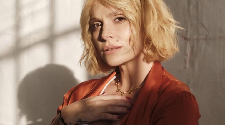 Ελεωνόρα Ζουγανέλη: Έχω πληρώσει την αυστηρότητά μου με πολύ στρες και λάθος επιλογές