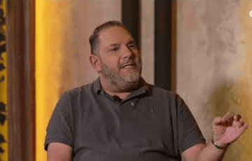 Στέλιος Διονυσίου: Από τη φυλακή του πατέρα του έως τον εθισμό του στον τζόγο – «Έτσι χάλασε το σπίτι μου…»