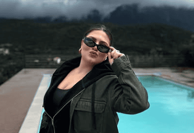 Δανάη Μπάρκα: Από το ξύπνημα στο βουνό μέχρι το φαγητό στον ξυλόφουρνο – «Ένα τέλειο Σάββατο στην Καλαμάτα…»