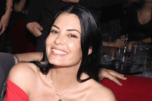 Μαρία Κορινθίου: «Δεν θέλω άγχος στη ζωή μου και ψιθύρους – Είμαι πατριώτισσα, αγαπάω την Ελλάδα!»»