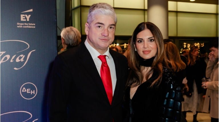 Σταματίνα Τσιμτσιλή: Που βρέθηκε χθες το βράδυ με τον σύζυγό της;