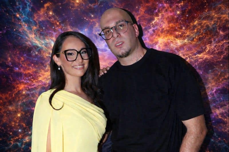 Κλαυδία: «Με το Oge είχαμε κοινές προσωπικότητες» – «Το είχα αυτονόητο ότι θα τραγουδάω με τα γυαλιά μου»