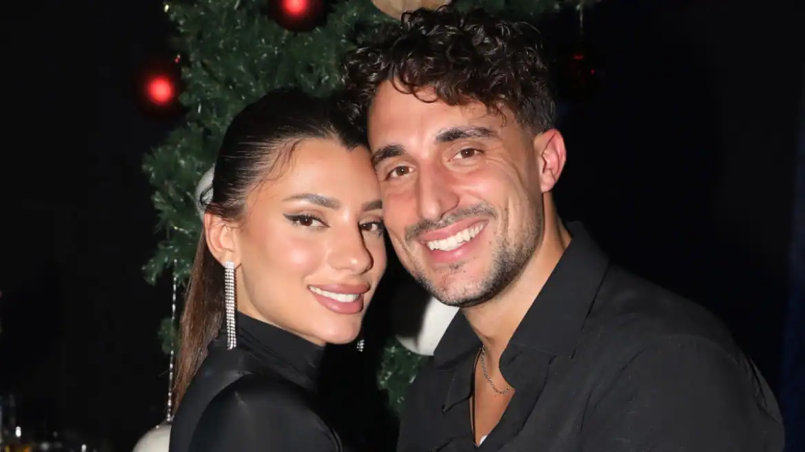 Μαριαλένα Ρουμελιώτη και Σάκης Κατσούλης περιμένουν το πρώτο τους παιδί