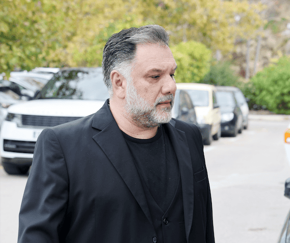 Γρηγόρης Αρναούτογλου: H απάντηση για την «γεροντολαγνεία»-«Αν στα 52 θεωρούμαι γέρος, τότε…»