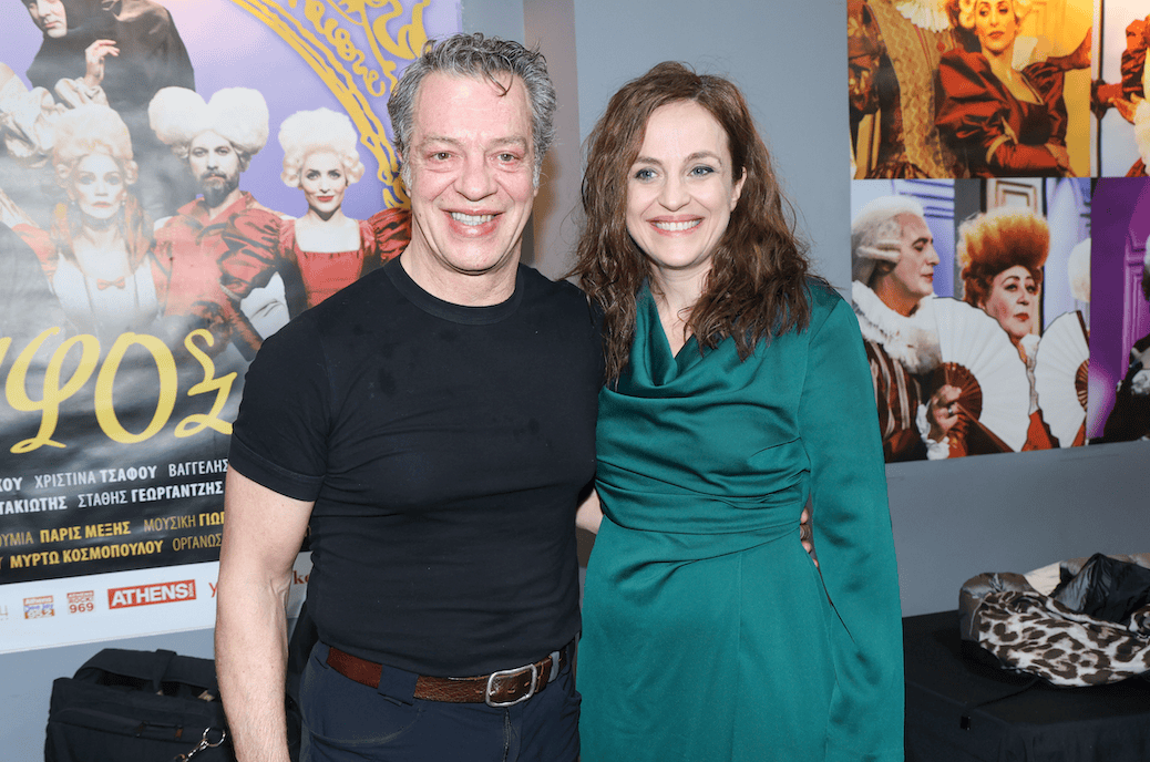 Γιάννης Τσορτέκης – Έλενα Μαυρίδου: Φωτογραφίζονται μαζί και ερωτευμένοι στην επίσημη πρεμιέρα του «Ταρτούφου»