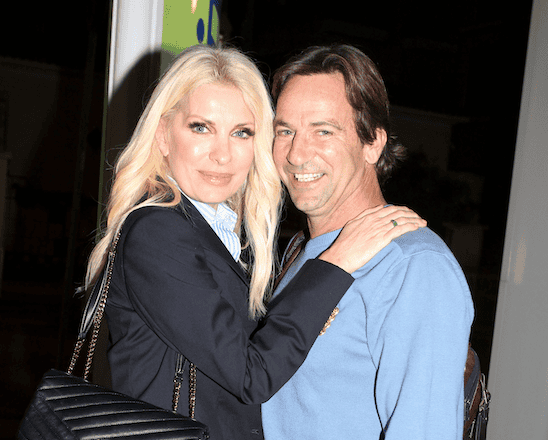 Ελένη Μενεγάκη-Μάκης Παντζόπολος: Ευχήθηκαν αγκαλιά για τα Χριστούγεννα με την πιο ξεχωριστή φωτογραφία τους