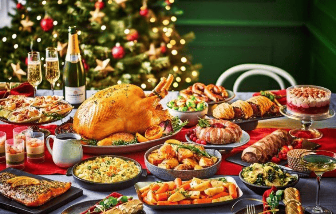 Γιορτές & φαγητό: 5 έξυπνες στρατηγικές να απολαύσεις το μενού χωρίς να πάρεις κιλά