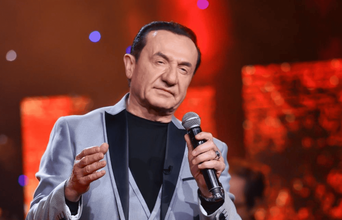 Λευτέρης Πανταζής: Εσπευσμένα στο νοσοκομείο – «Το μηχάνημα χρειάζεται πού και πού σέρβις»