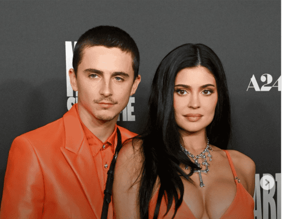 Τιμοτέ Σαλαμέ: Έζησε από κοντά την πιο cozy χριστουγεννιάτικη παράδοση των Καρντάσιαν – Τζένερ