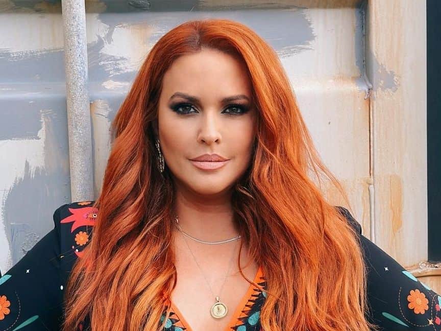 Σίσσυ Χρηστίδου: Η τρυφερή αγκαλιά με τον πατέρα της και το ζεστό φιλί στο μάγουλο (photo)