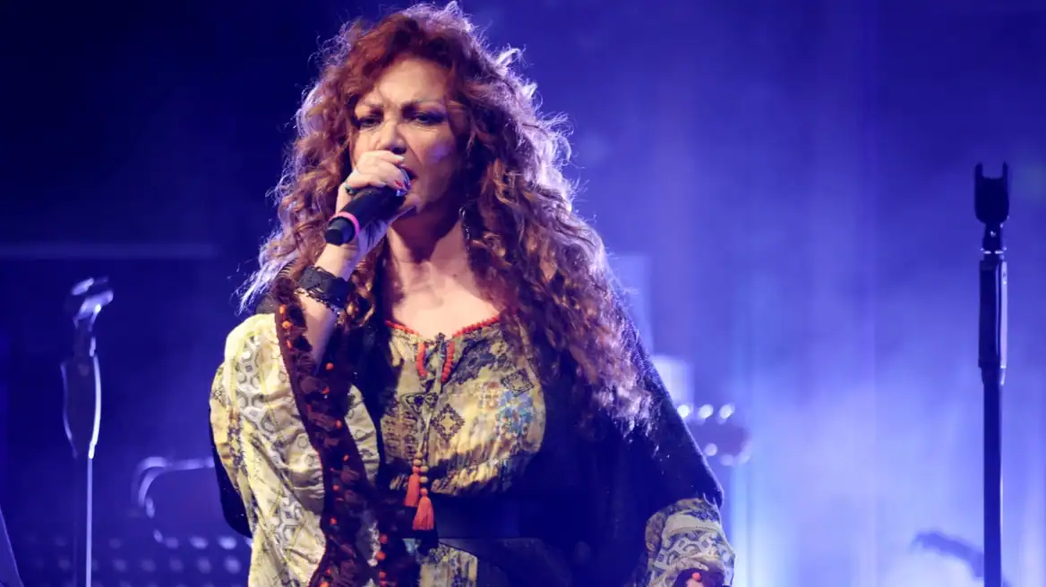 Σοφία Αρβανίτη:  Είχα πολλή ανασφάλεια – Η μάνα έλεγε «Πώς είσαι έτσι; Βάψου, πάχυνες, αδυνάτισες»